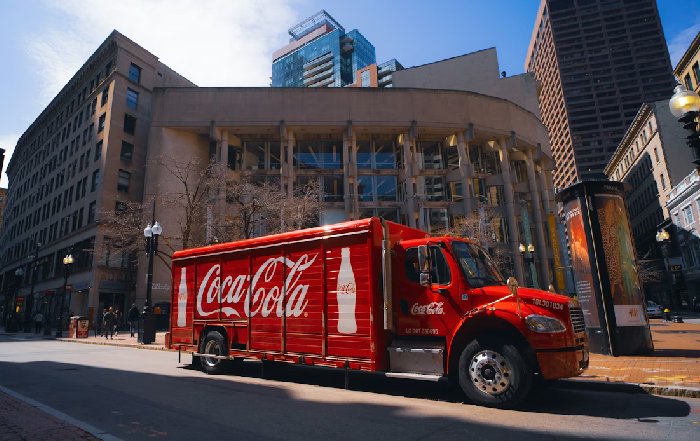 Article Image for Consumer Behavior Shifts in North America