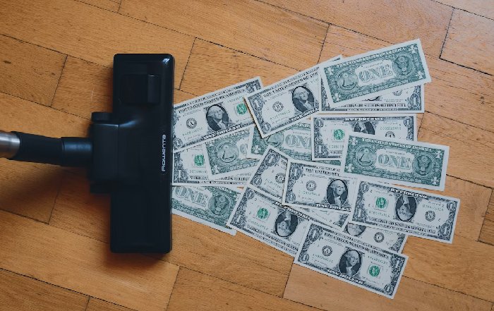 Article Image for How Lifestyle Inflation Can Derail Your Investment Goals