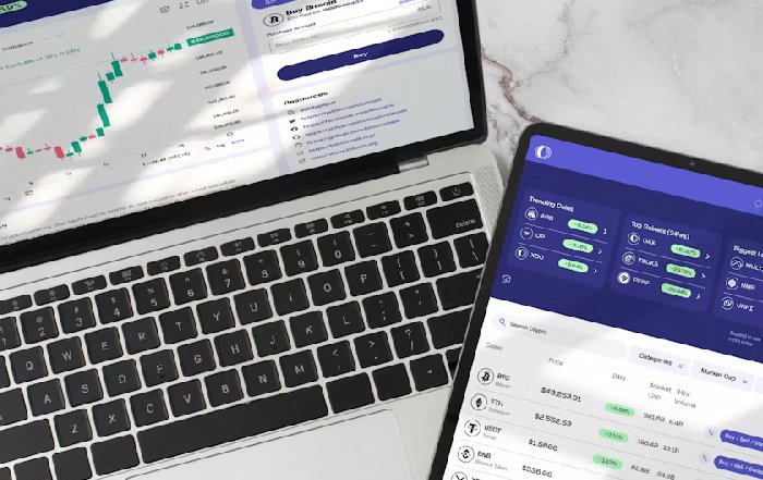 Article Image for How to Navigate Currency Fluctuations as an International Investor